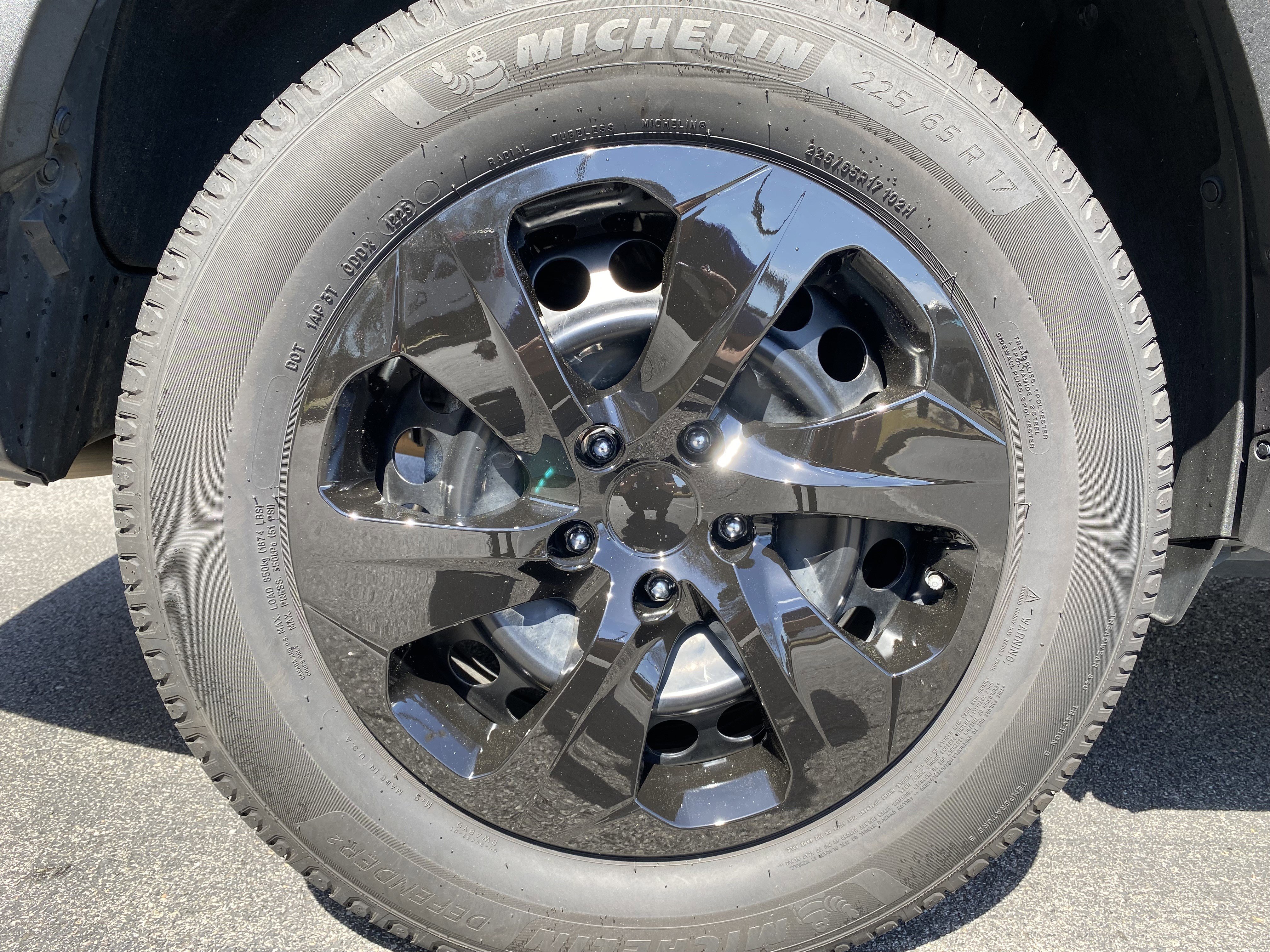 Used 2021 Toyota RAV4 LE image 37