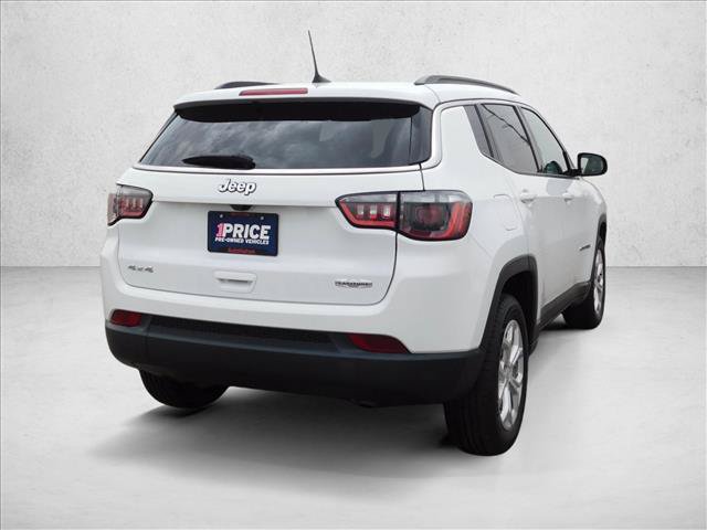 Used 2024 Jeep Compass Latitude AWD/4WD image 9