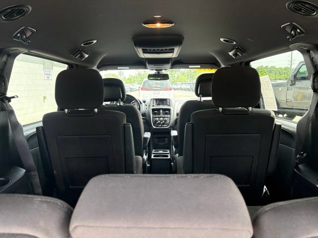 Used 2020 Dodge Grand Caravan SE FWD image 24