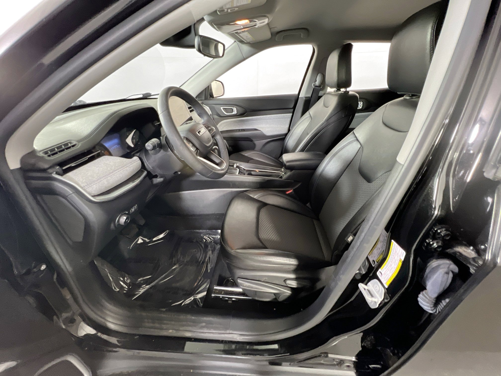 Used 2022 Jeep Compass Latitude image 19