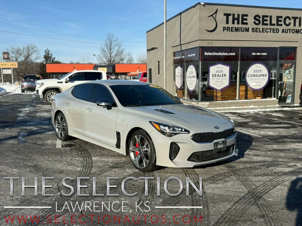 Used 2019 Kia Stinger GT image 1