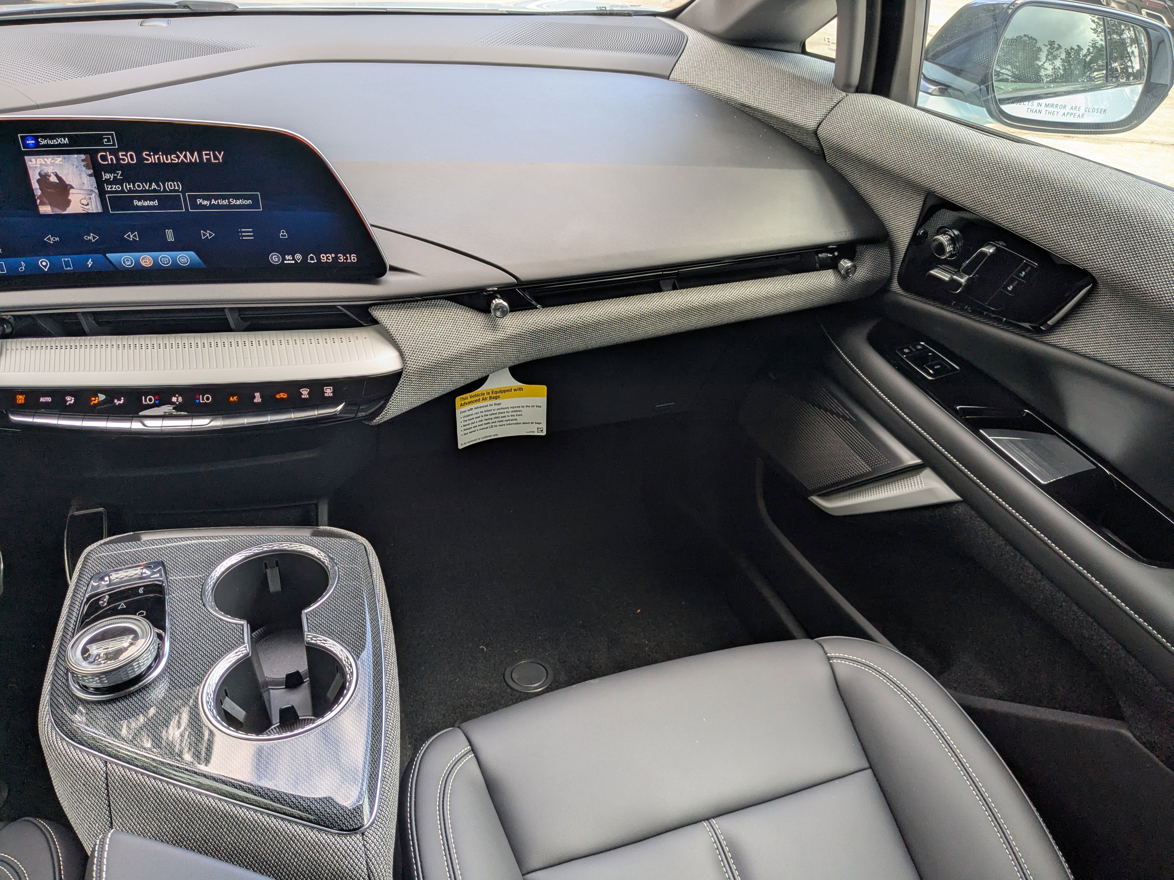 New 2025 Cadillac Optiq Sport 1 image 15