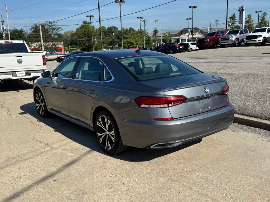 Used 2021 Volkswagen Passat 2.0T SE FWD image 8