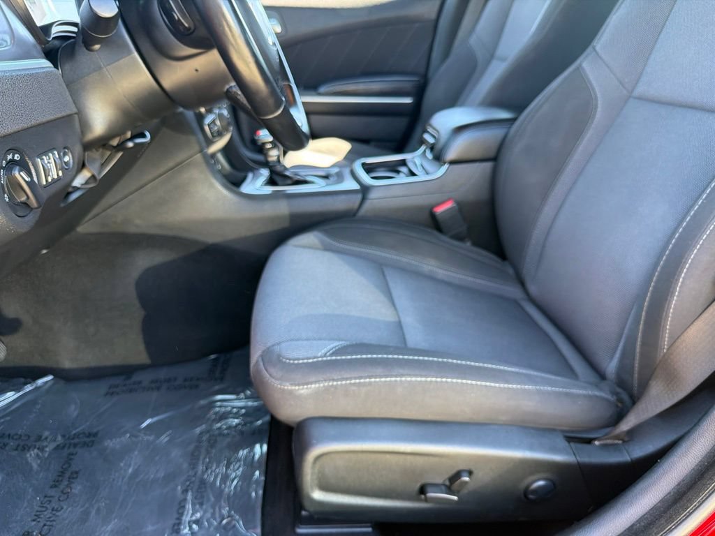 Used 2022 Dodge Charger SXT RWD image 21