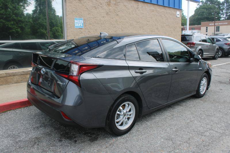 Used 2022 Toyota Prius LE FWD image 4
