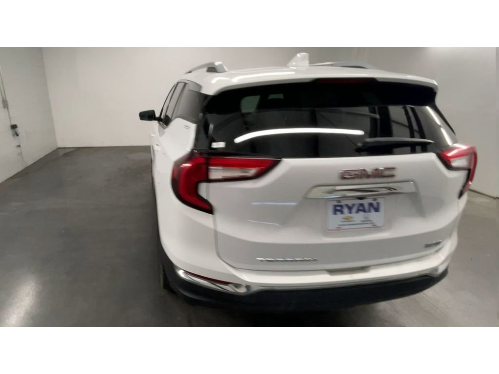 Used 2022 GMC Terrain SLT image 7
