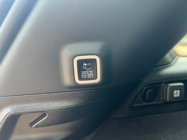Used 2023 Jeep Grand Cherokee Trailhawk AWD/4WD image 23