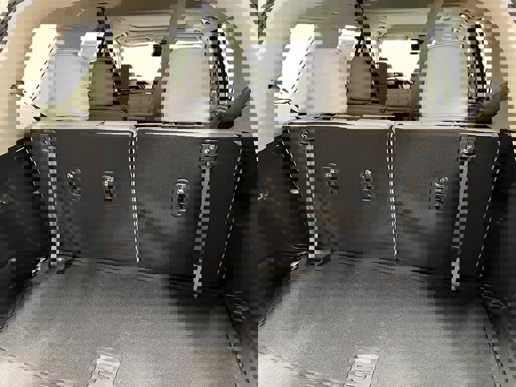 New 2025 Honda Pilot Touring image 30