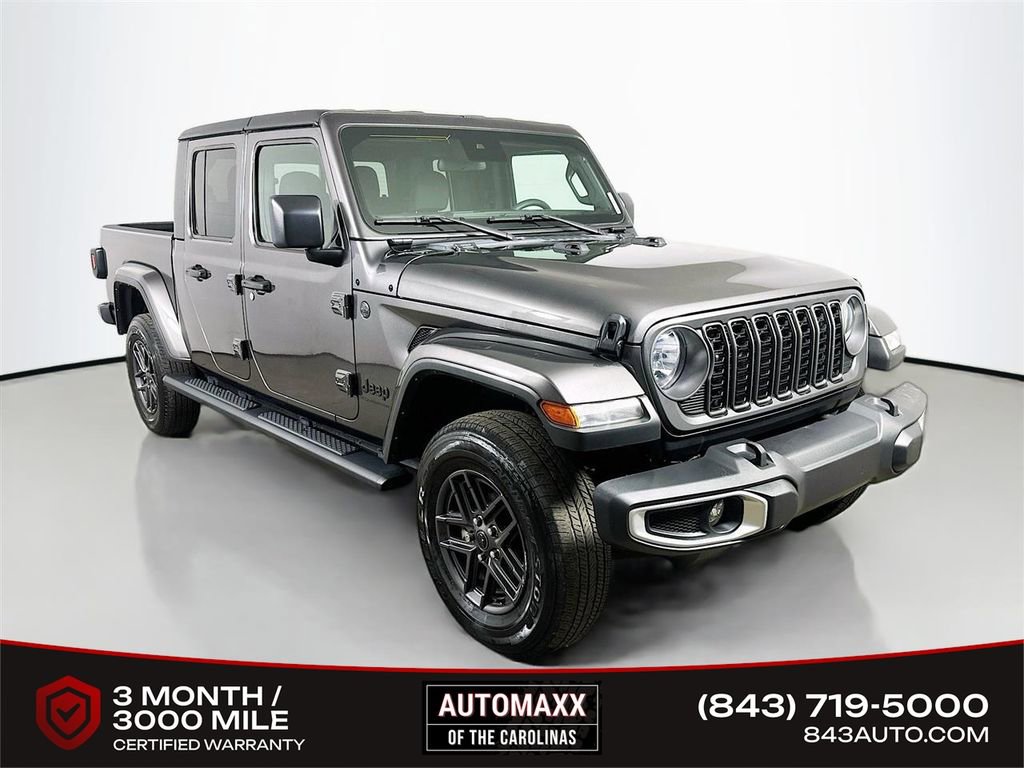 Used 2024 Jeep Gladiator Sport image 1