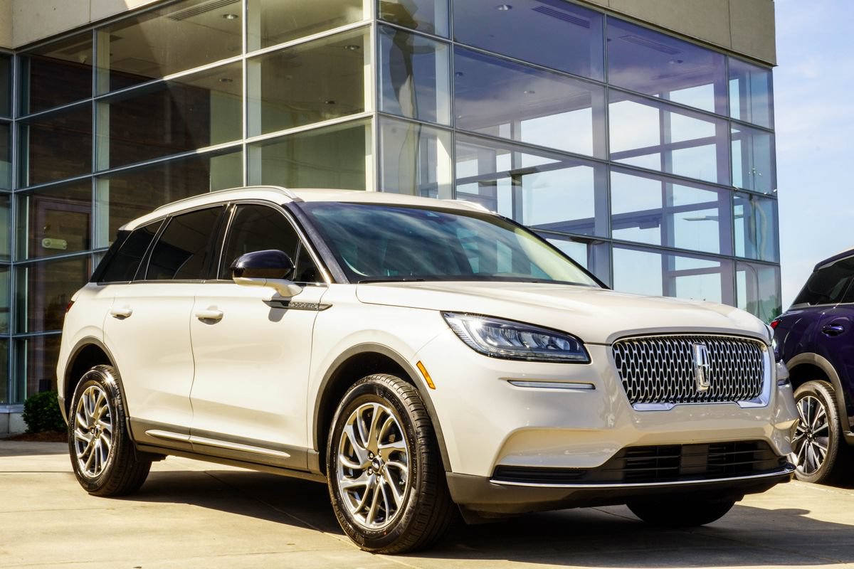 Used 2022 Lincoln Corsair FWD image 4