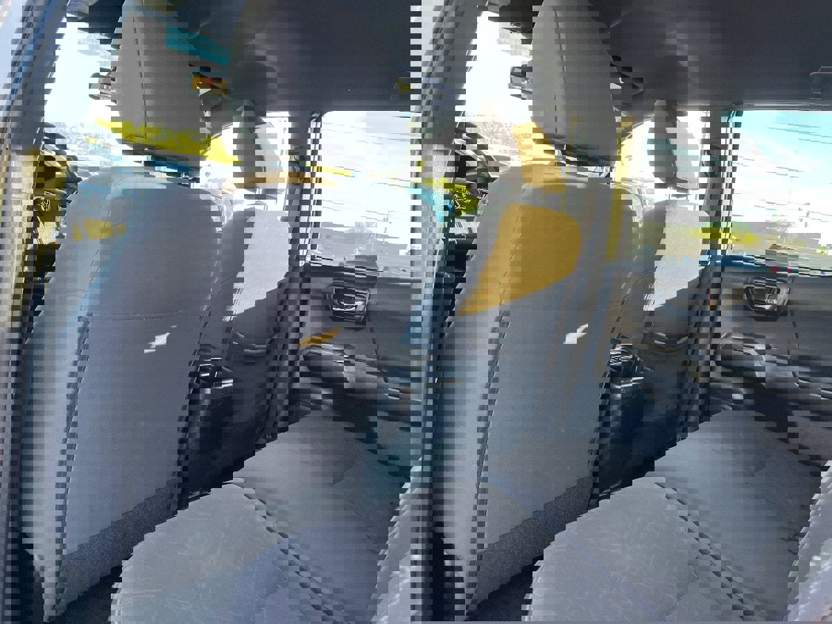 Used 2016 Toyota Tacoma TRD Sport image 27