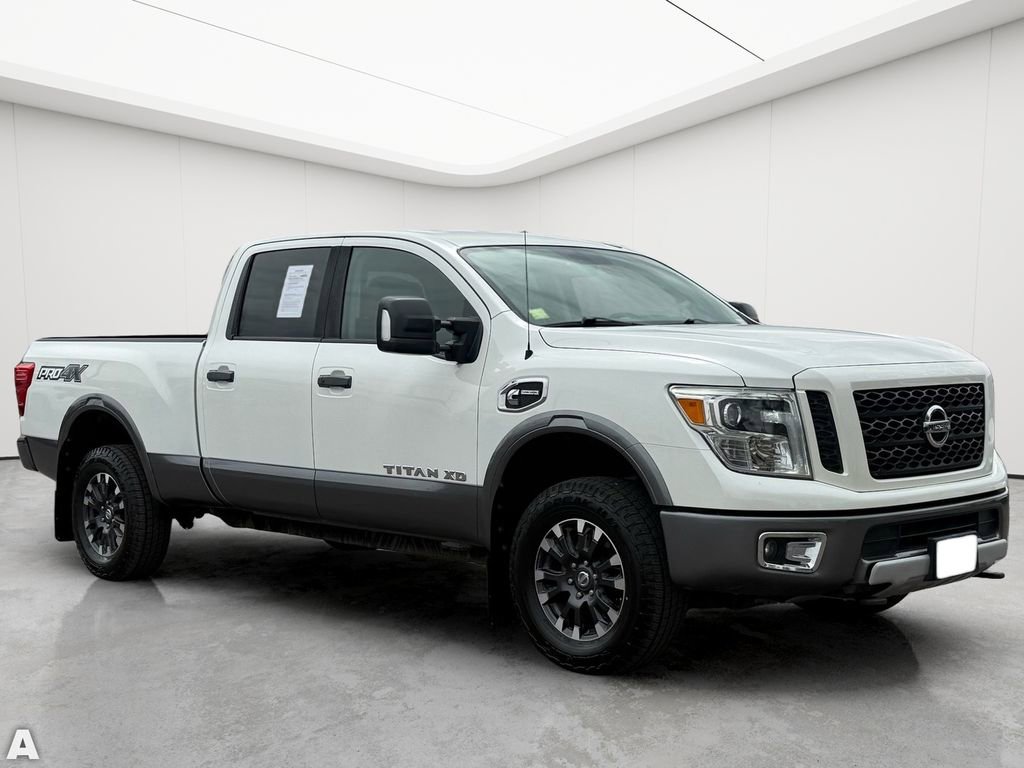 Used 2017 Nissan Titan PRO-4X image 9