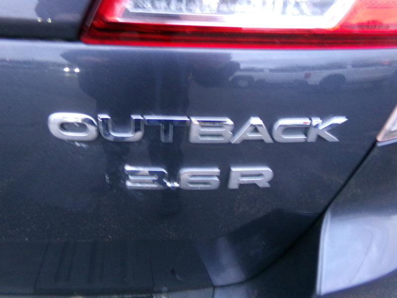 Used 2014 Subaru Outback 3.6R Limited image 46