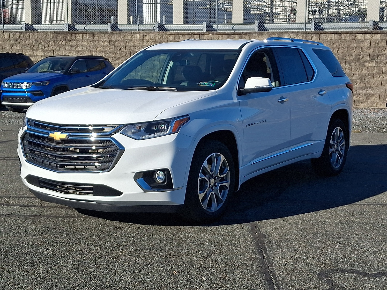 Used 2021 Chevrolet Traverse Premier AWD/4WD image 3