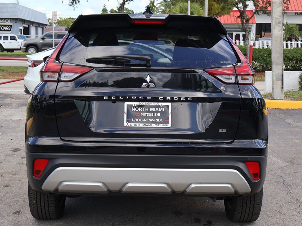 Used 2023 Mitsubishi Eclipse Cross SE image 11