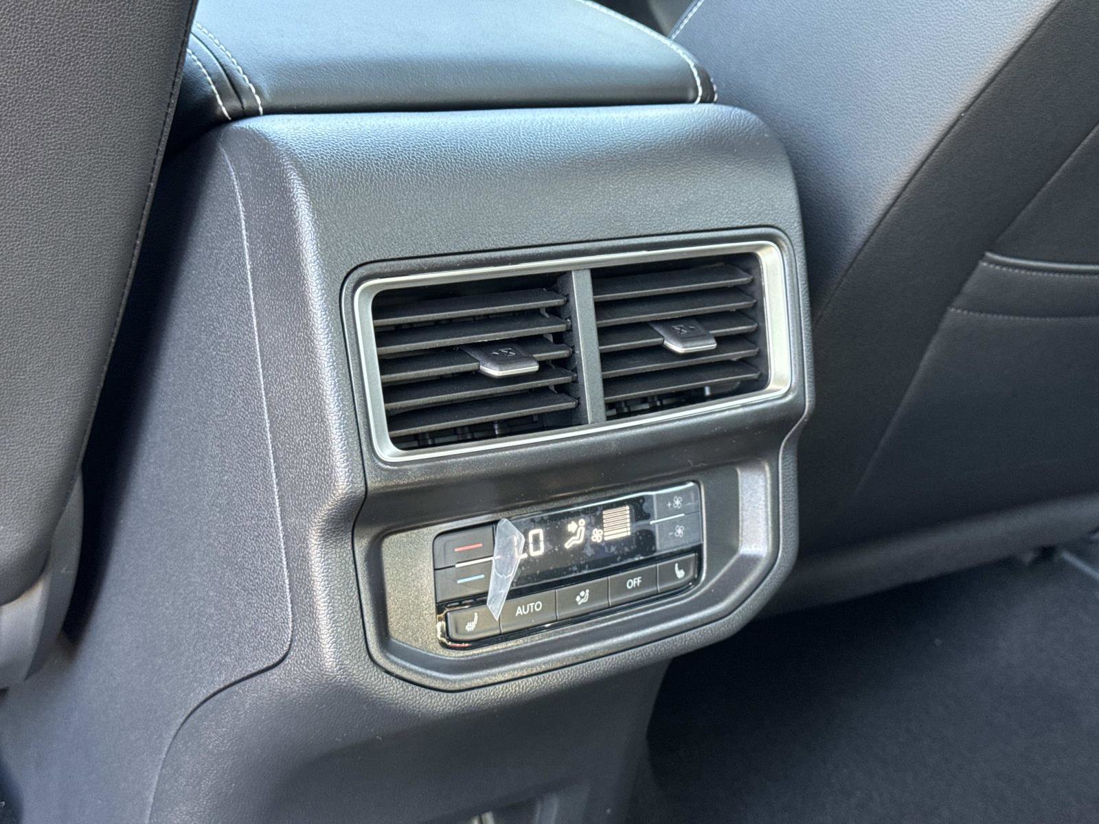 New 2026 Volkswagen Atlas SEL Premium R-Line image 27