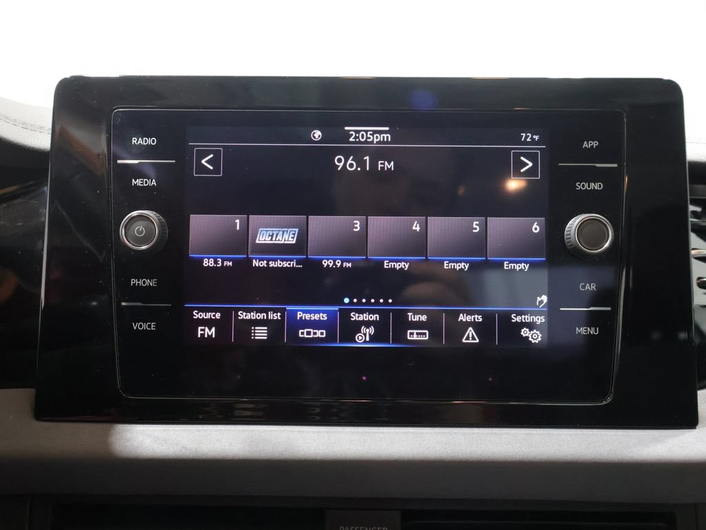 Used 2025 Volkswagen Jetta SE FWD image 30