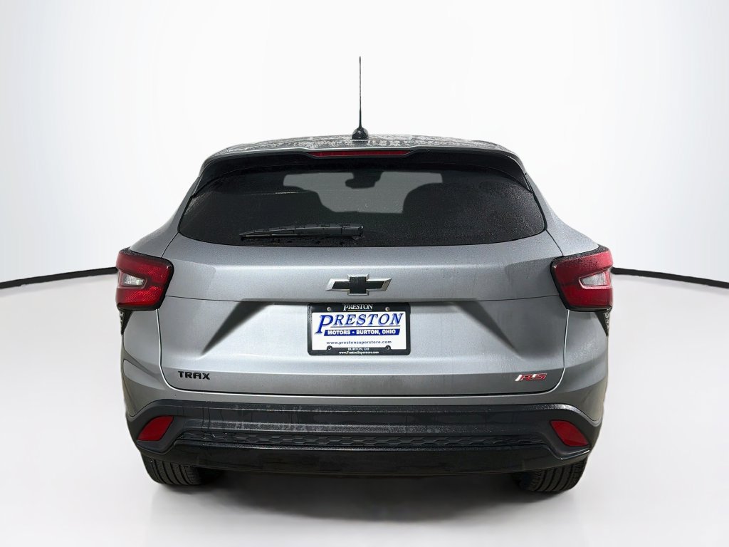 Used 2024 Chevrolet Trax RS w/ Driver Confidence Package FWD image 6