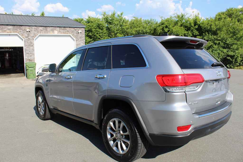 Used 2015 Jeep Grand Cherokee Limited AWD/4WD image 10