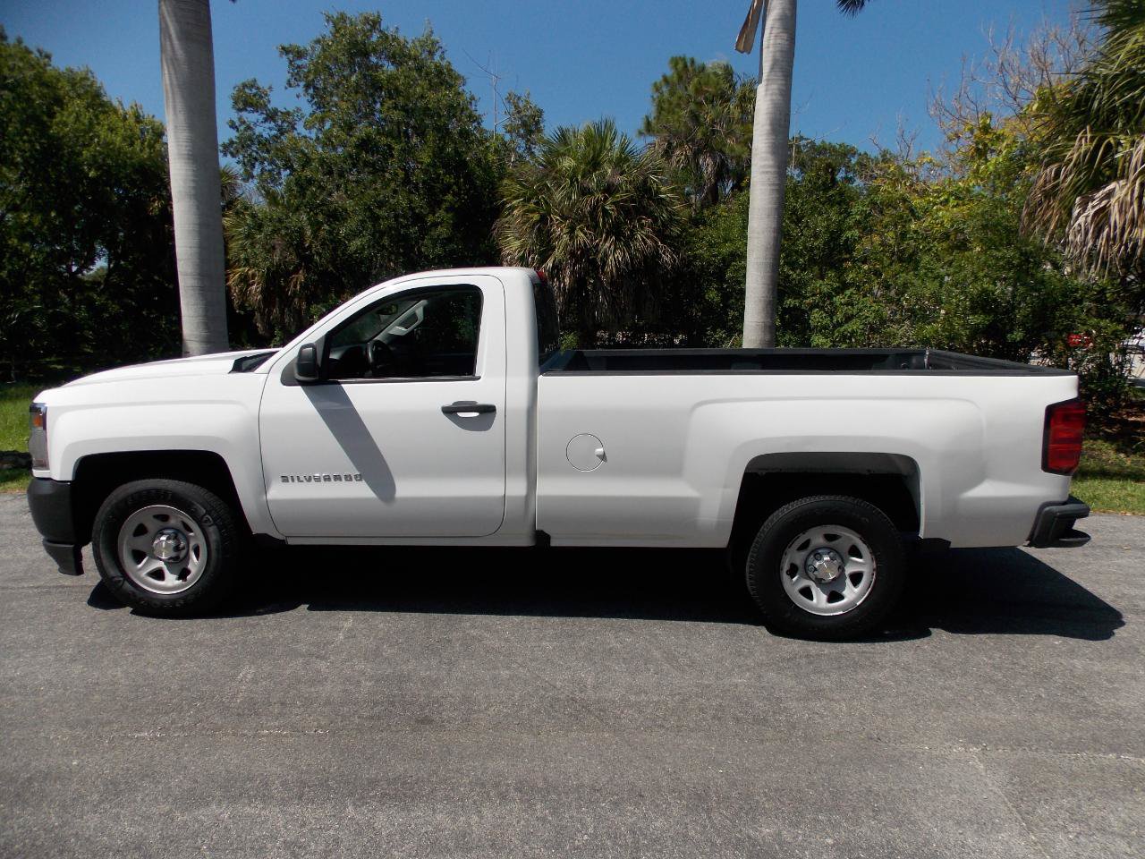 Used 2017 Chevrolet Silverado 1500 W/T RWD image 11