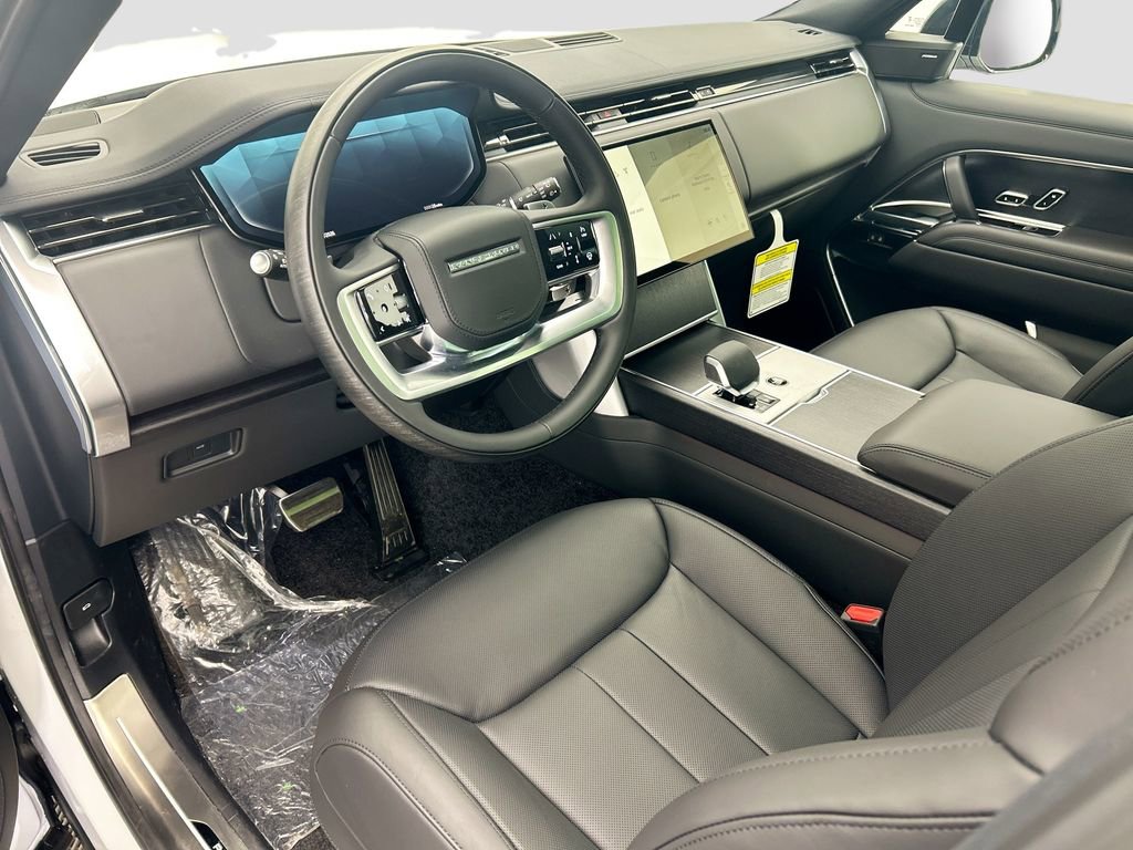 New 2026 Land Rover Range Rover Long Wheelbase SE image 10