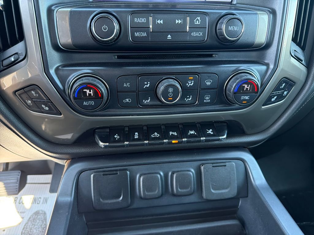 Used 2017 Chevrolet Silverado 1500 High Country image 17