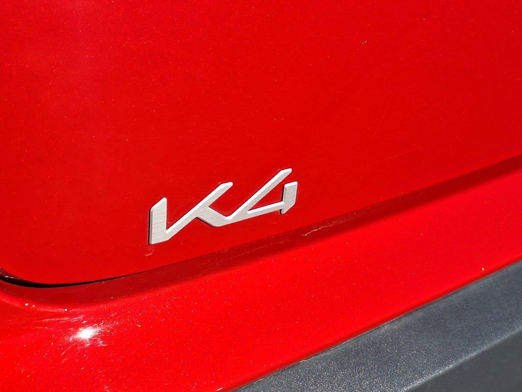 Used 2025 Kia K4 LXS image 28