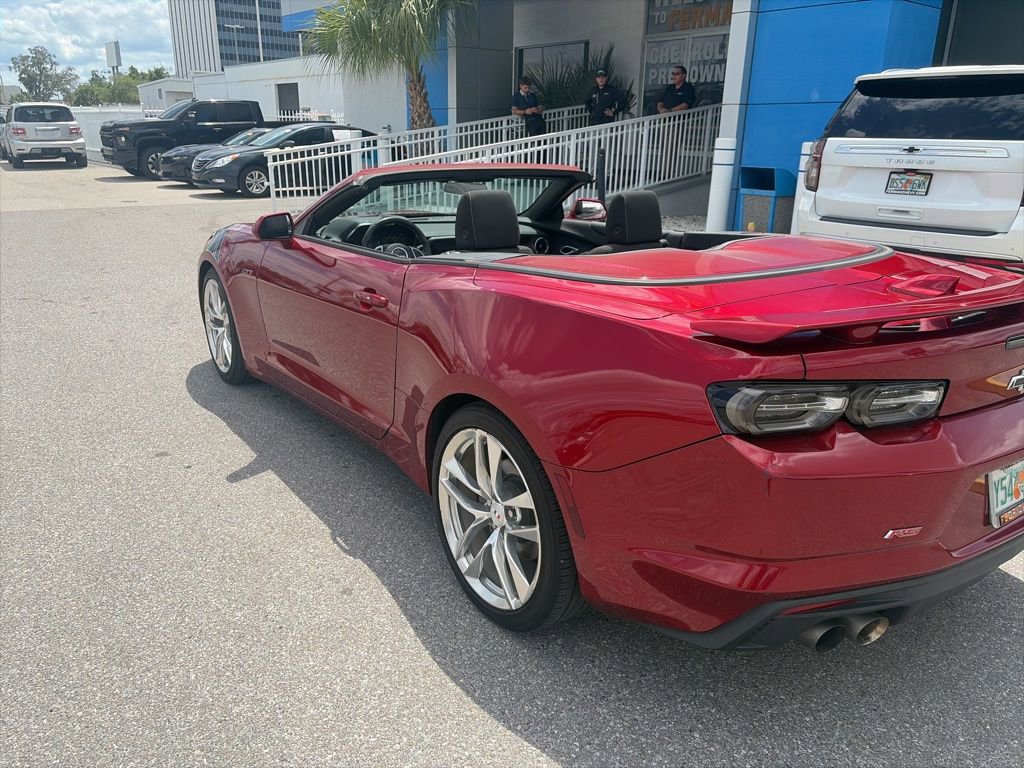 Used 2021 Chevrolet Camaro LT w/ Wild Cherry Design Package 1 RWD image 6