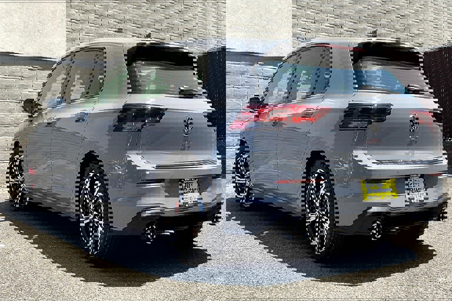 New 2025 Volkswagen GTI SE image 2