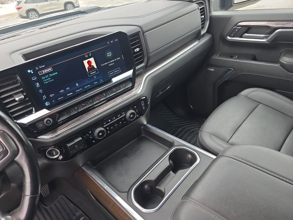 Certified 2024 Chevrolet Silverado 2500 LTZ w/ LTZ Convenience Package image 24