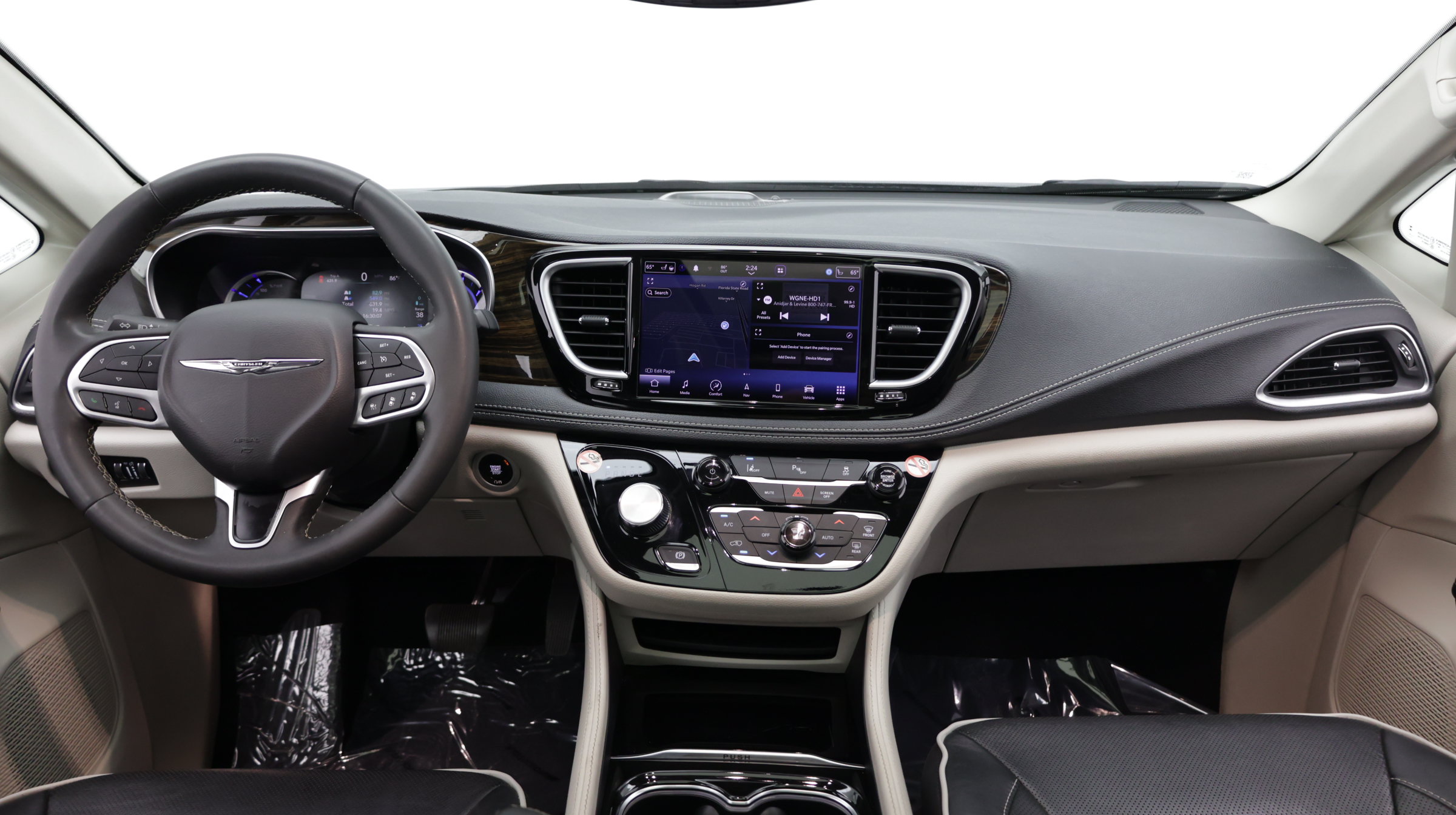 Used 2023 Chrysler Pacifica Limited FWD image 33
