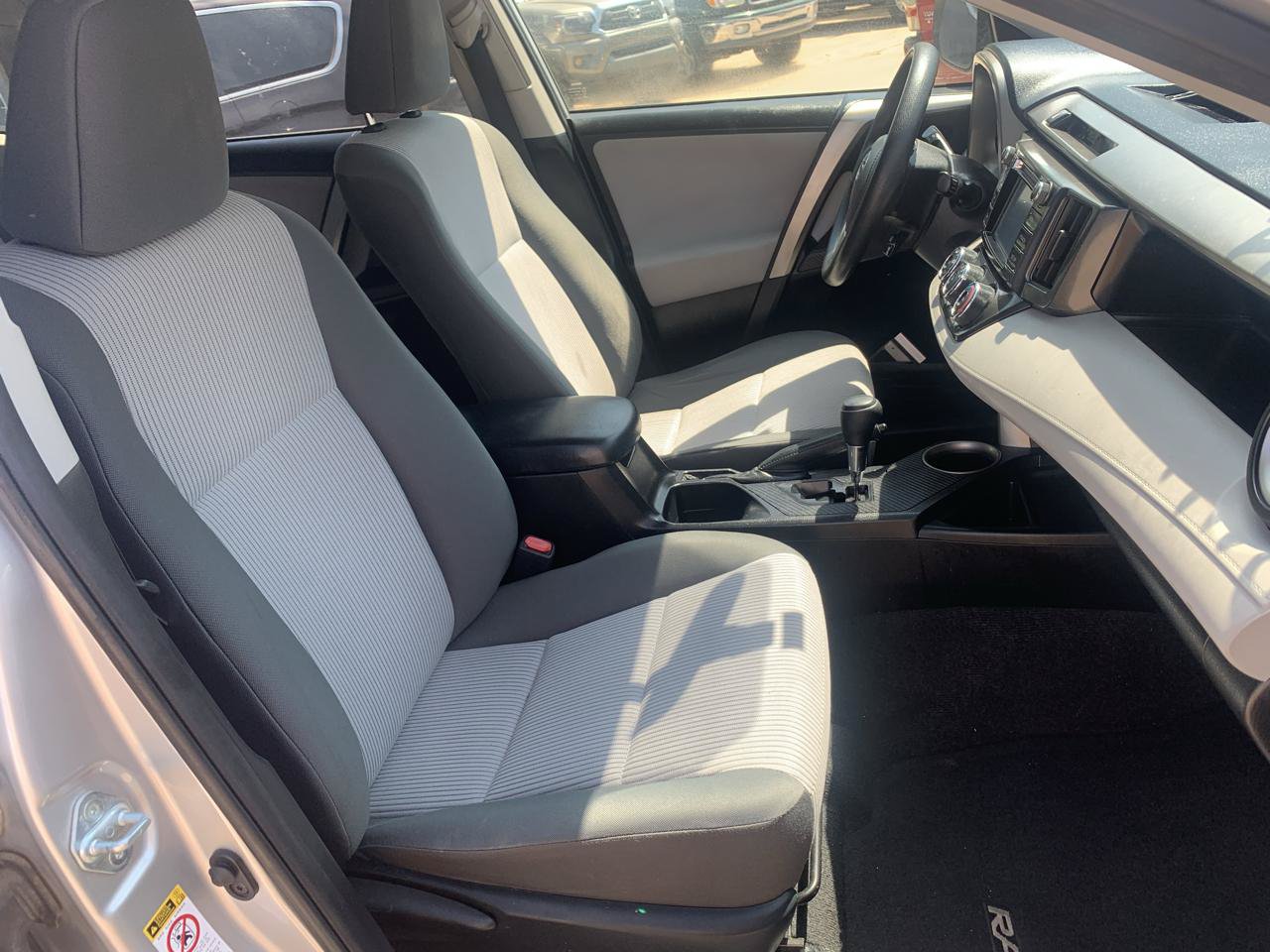 Used 2014 Toyota RAV4 LE FWD image 19