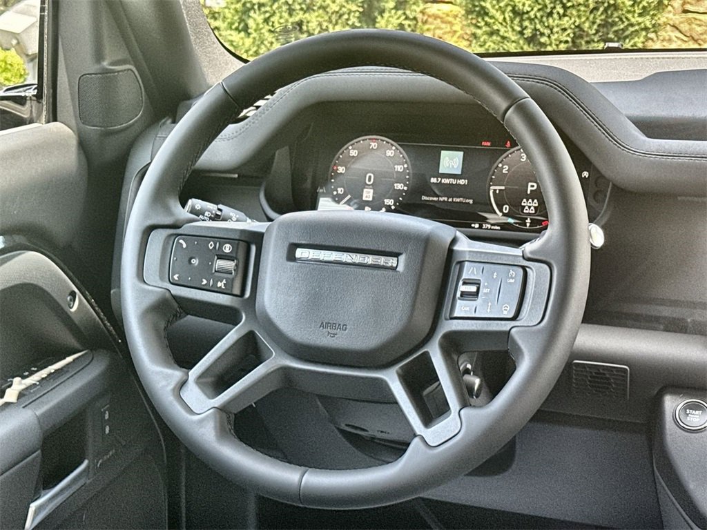 Used 2025 Land Rover Defender 110 S image 15