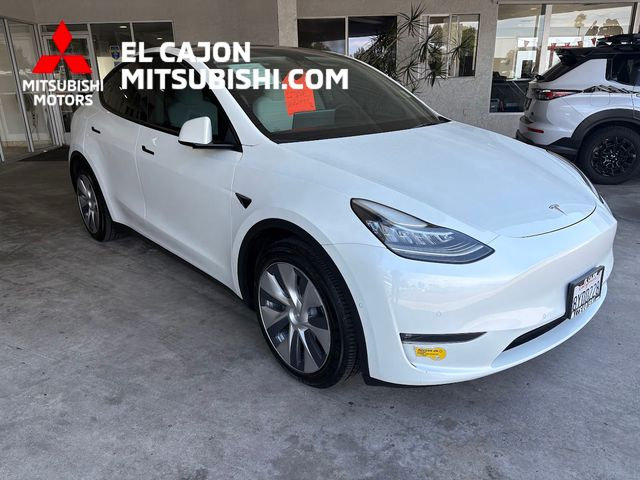 Used 2021 Tesla Model Y Long Range AWD/4WD image 1