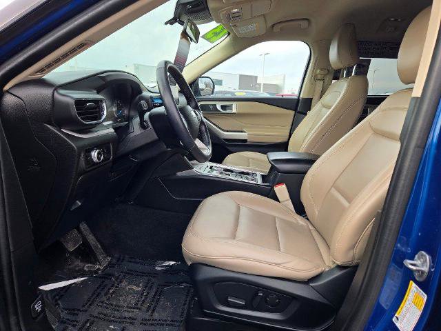Certified 2023 Ford Explorer XLT w/ Equipment Group 202A AWD/4WD image 25