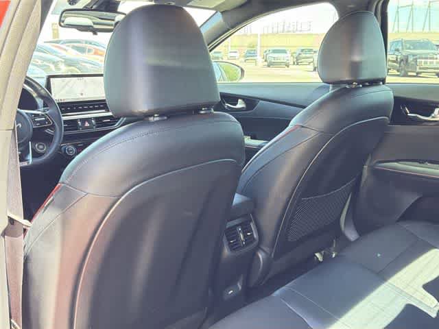 Used 2022 Kia Forte GT w/ GT Technology Package FWD image 15