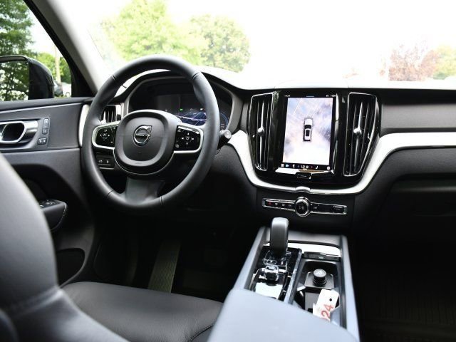 New 2025 Volvo XC60 T8 Plus w/ Protection Package Premier image 18