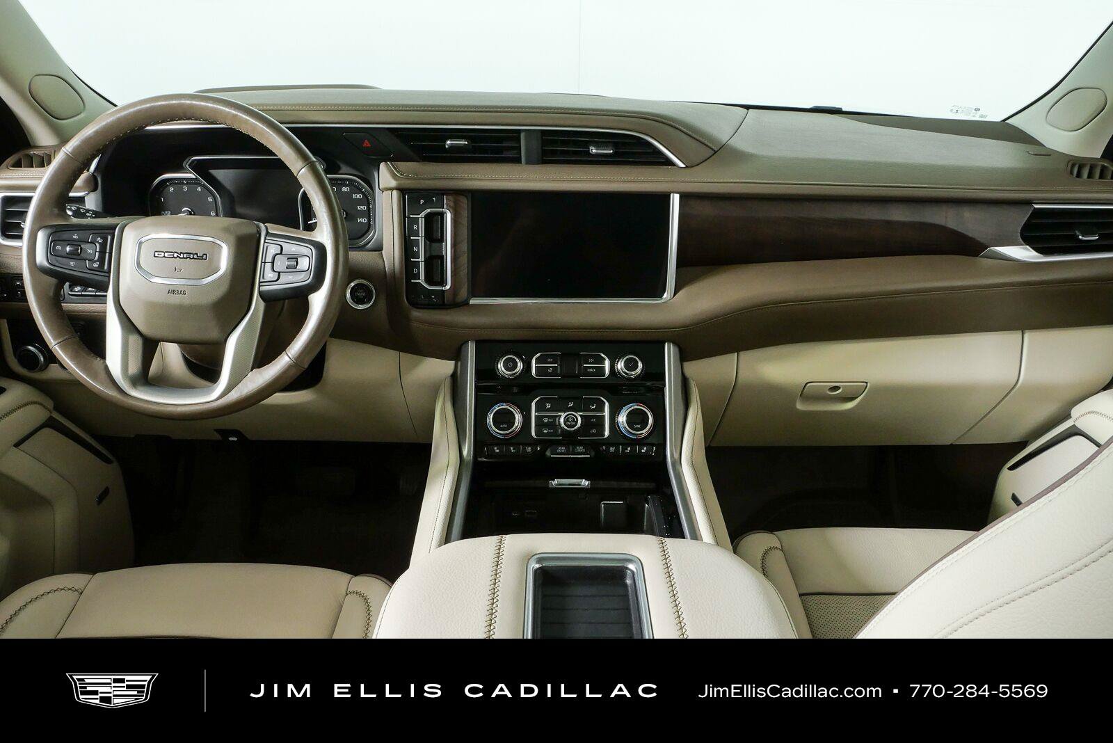 Used 2021 GMC Yukon XL Denali w/ Denali Premium Package RWD image 22