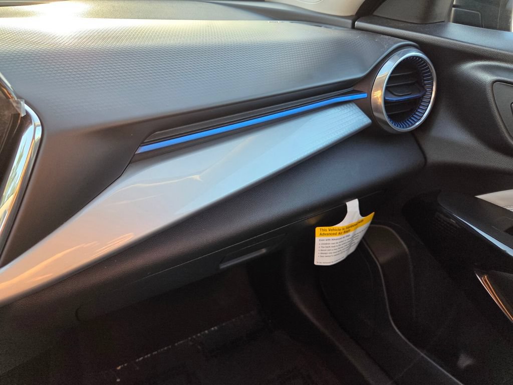 Certified 2026 Chevrolet Trax LT w/ Driver Confidence Package FWD image 27
