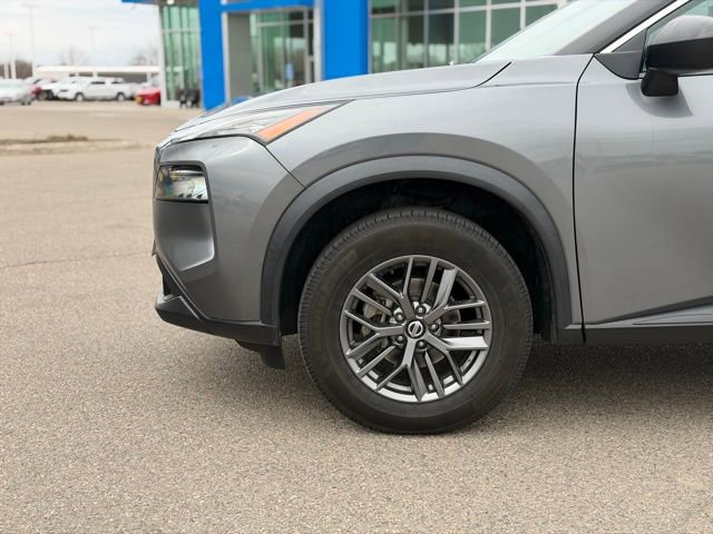 Used 2021 Nissan Rogue S image 11