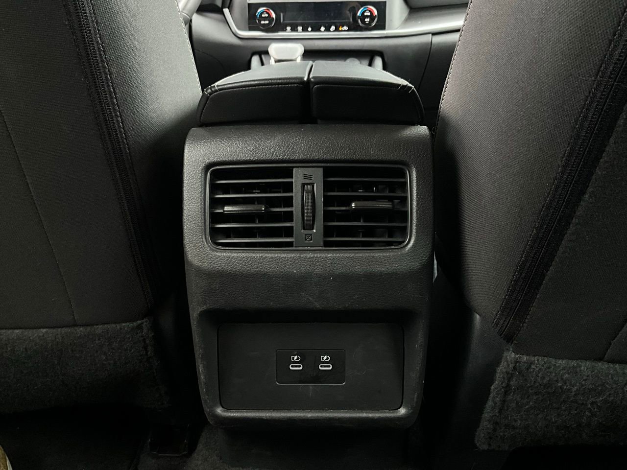 Used 2025 Nissan Rogue SV image 13