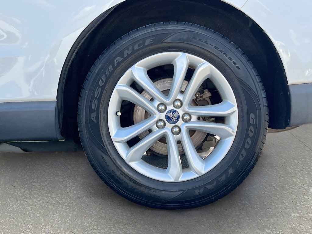 Used 2020 Ford Edge SEL w/ Convenience Package FWD image 29