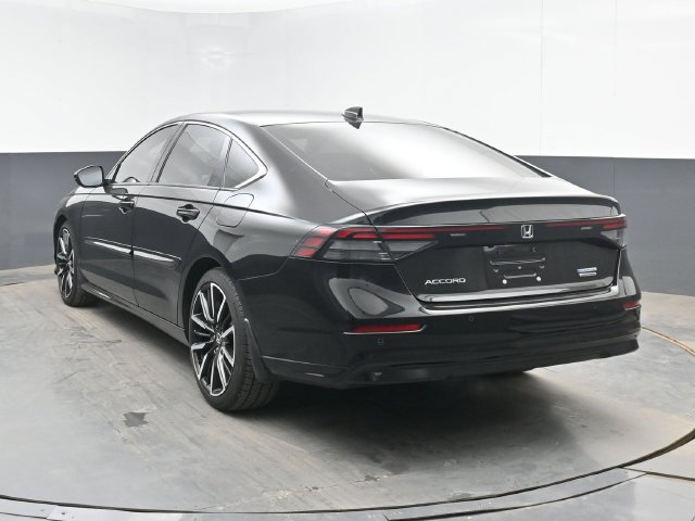 Used 2023 Honda Accord Touring image 7