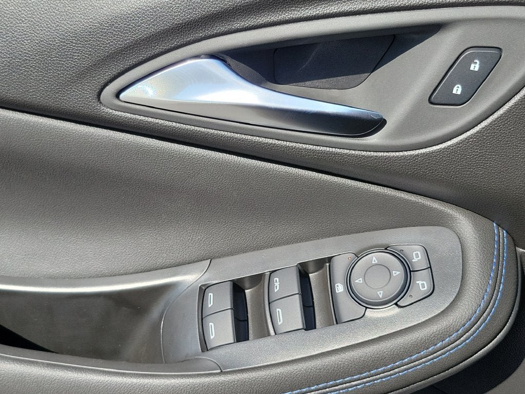 New 2026 Buick Encore GX Sport Touring FWD image 11