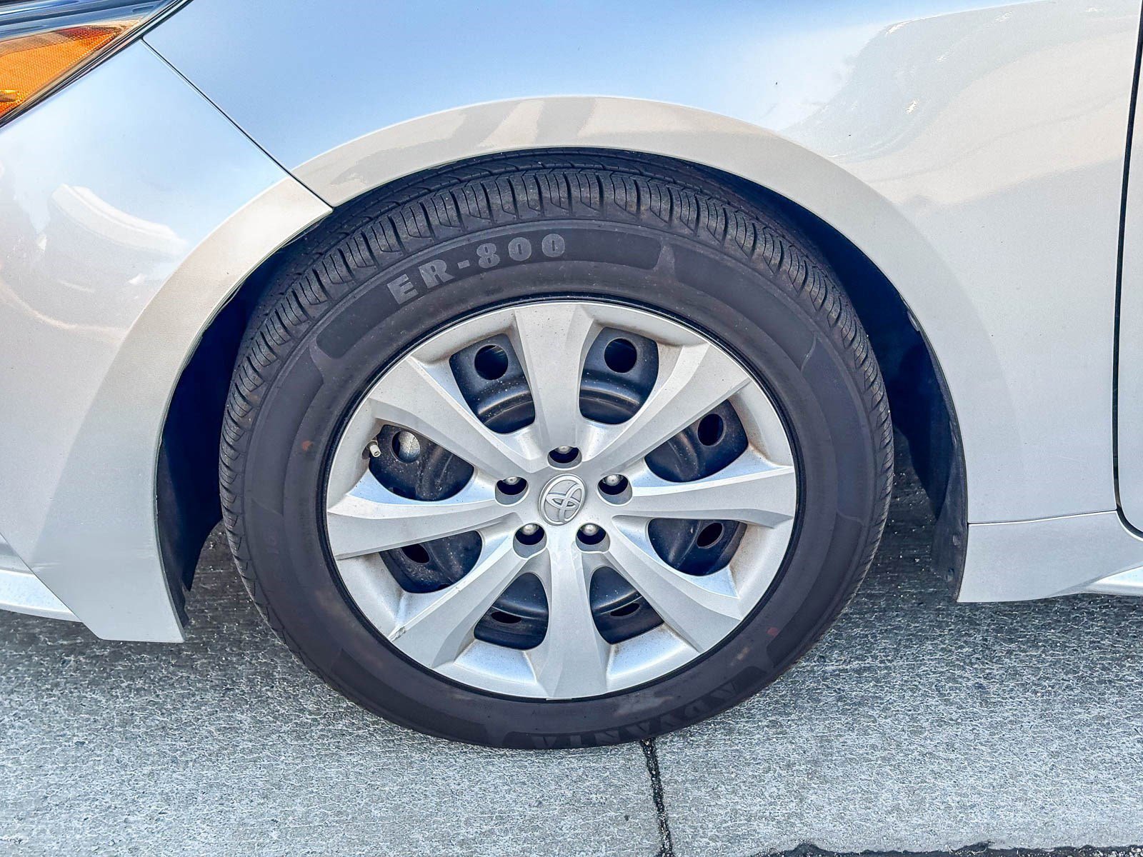 Used 2023 Toyota Corolla LE image 11