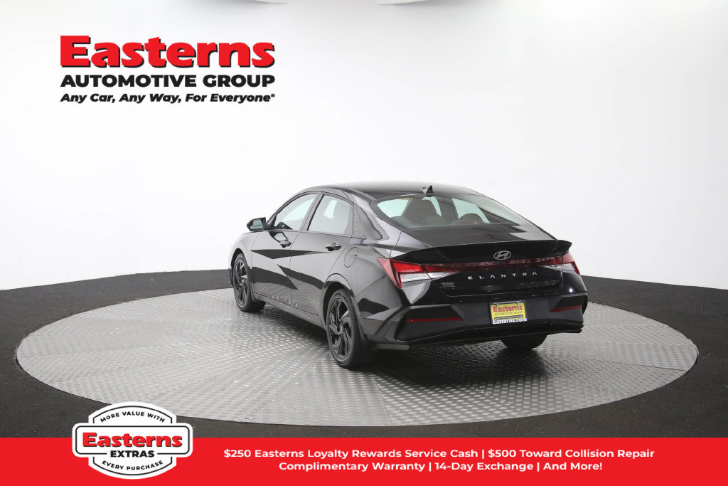 Used 2026 Hyundai Elantra Sport FWD image 62