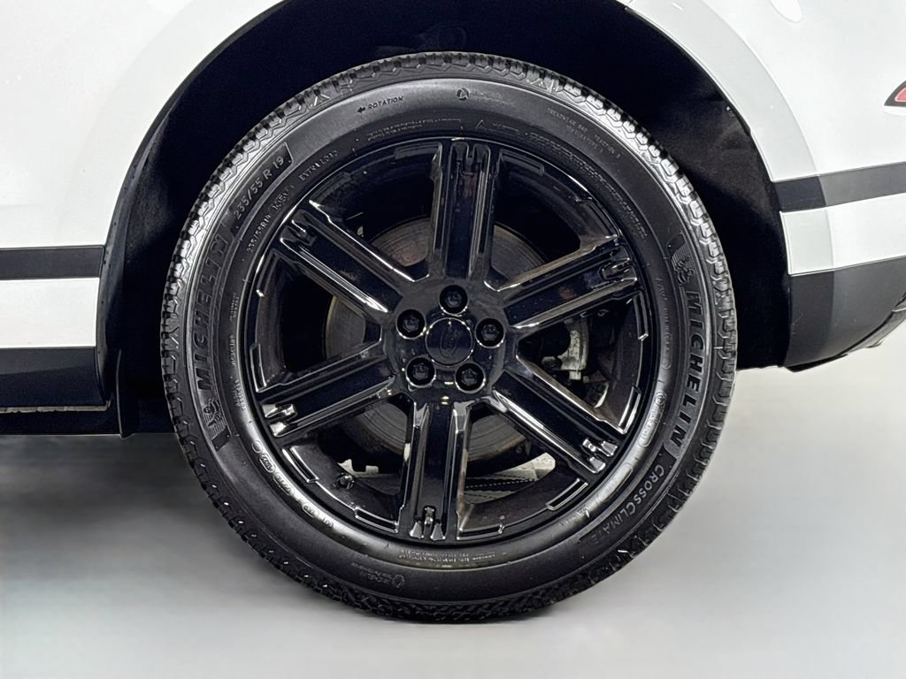 Used 2023 Land Rover Range Rover Evoque S AWD/4WD image 32