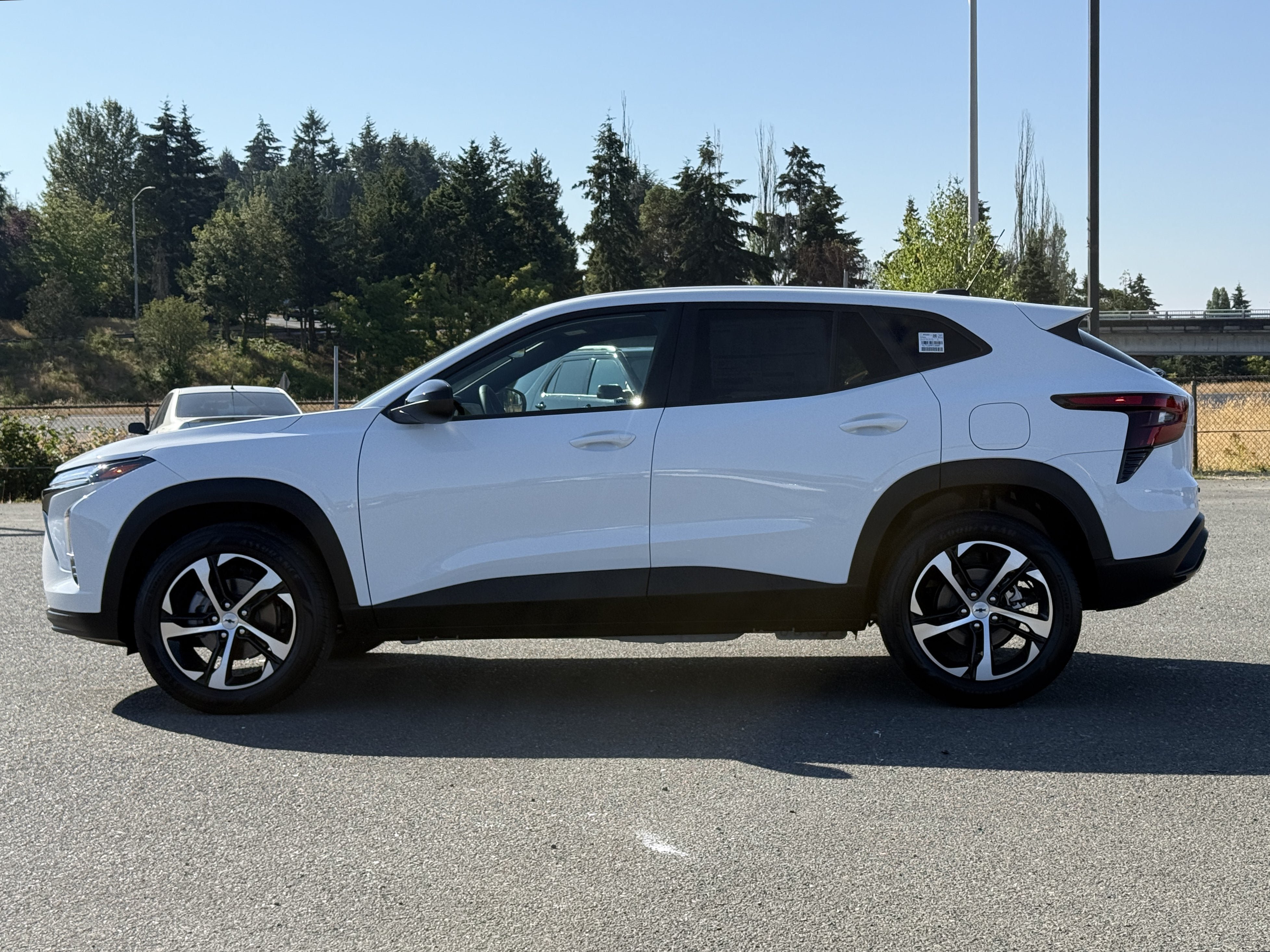 New 2026 Chevrolet Trax RS w/ Driver Confidence Package FWD image 2