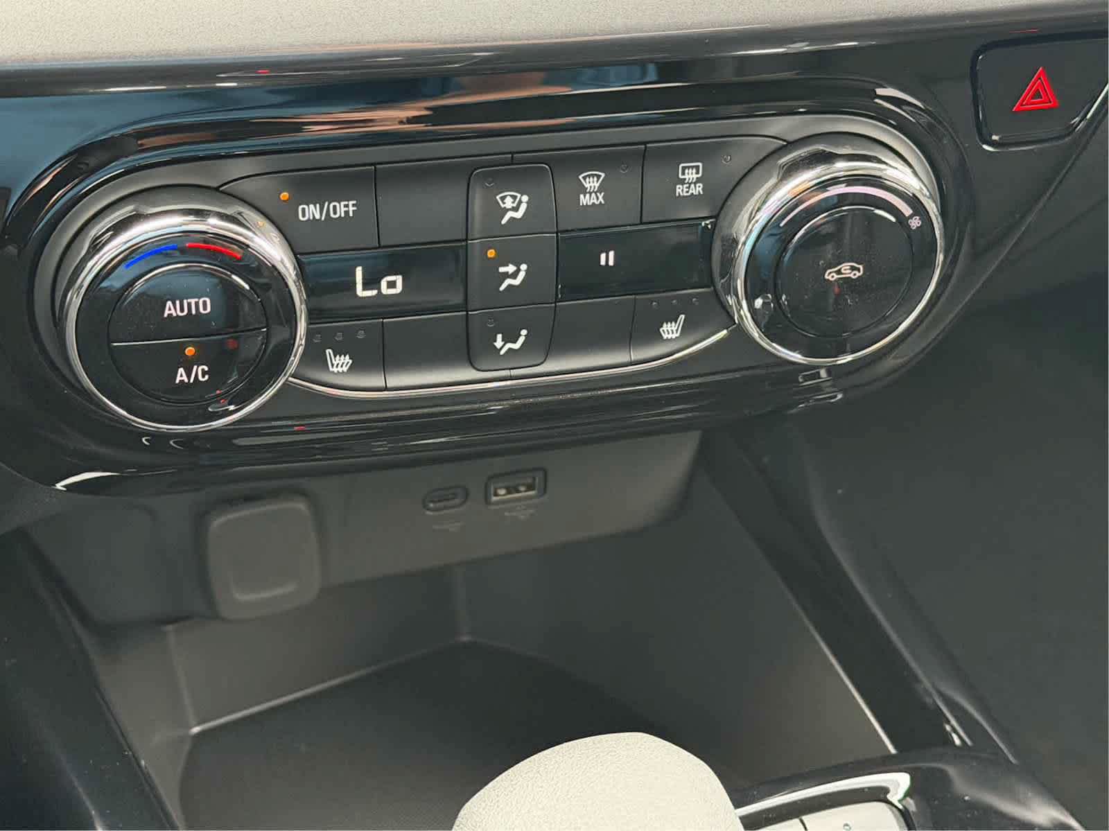 New 2026 Chevrolet Trax ACTIV w/ Driver Confidence Package FWD image 22