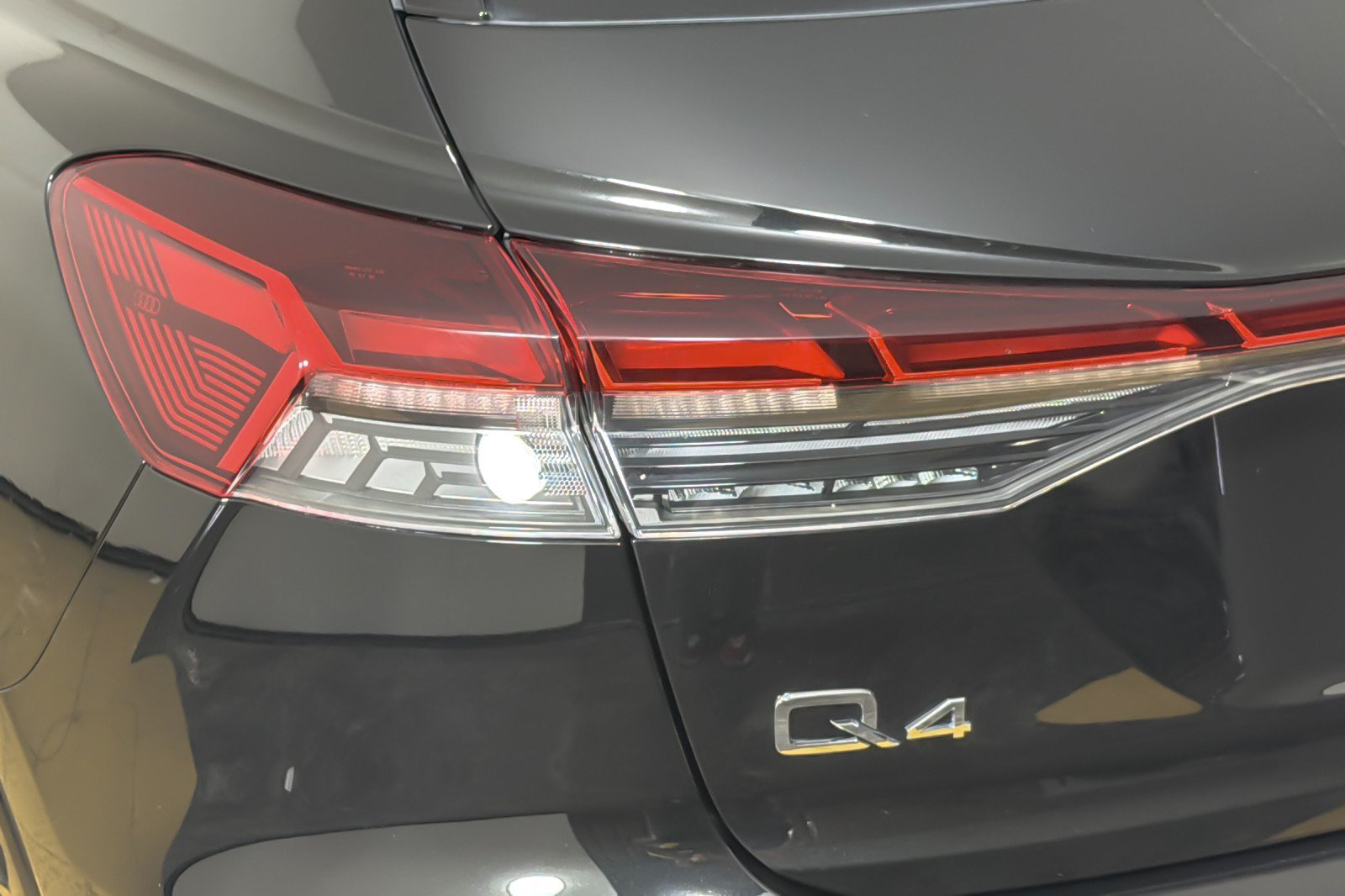 Certified 2023 Audi Q4 e-tron Premium w/ Convenience Package AWD/4WD image 26